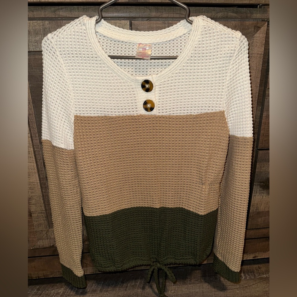 Long sleeve sweater